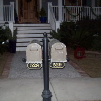 Hibben: 2 Mailboxes and Post