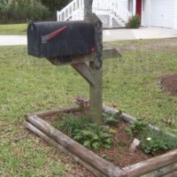Bayview Acres: Mailbox and Post