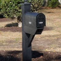 Crown Pointe: Mailbox and Post