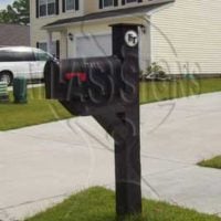 Edgewood Trace: Mailbox and Post