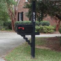 Heron Pointe: Mailbox and Post