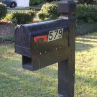 Hobcaw Creek Plantation: Mailbox and Post
