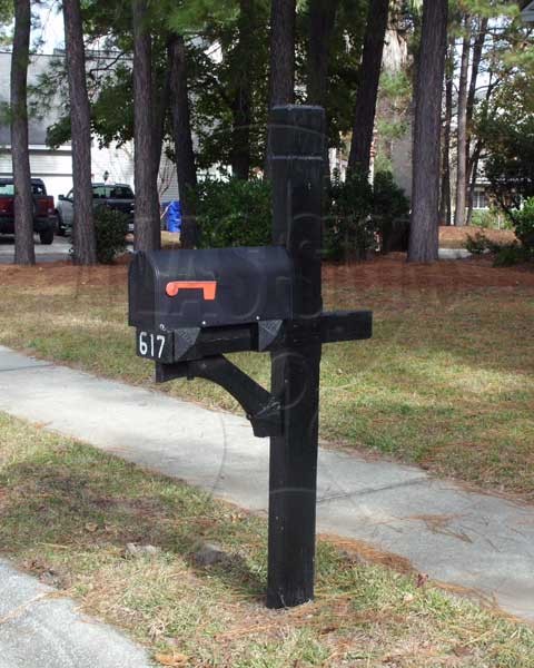 Rice Bay: Mailbox and Post