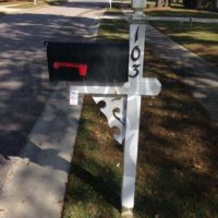 The Hamlets: Mailbox and Post