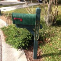 Riverbluff: Mailbox and Post
